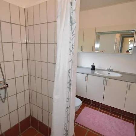 Three-bedroom Holiday In 度假居 Farsø